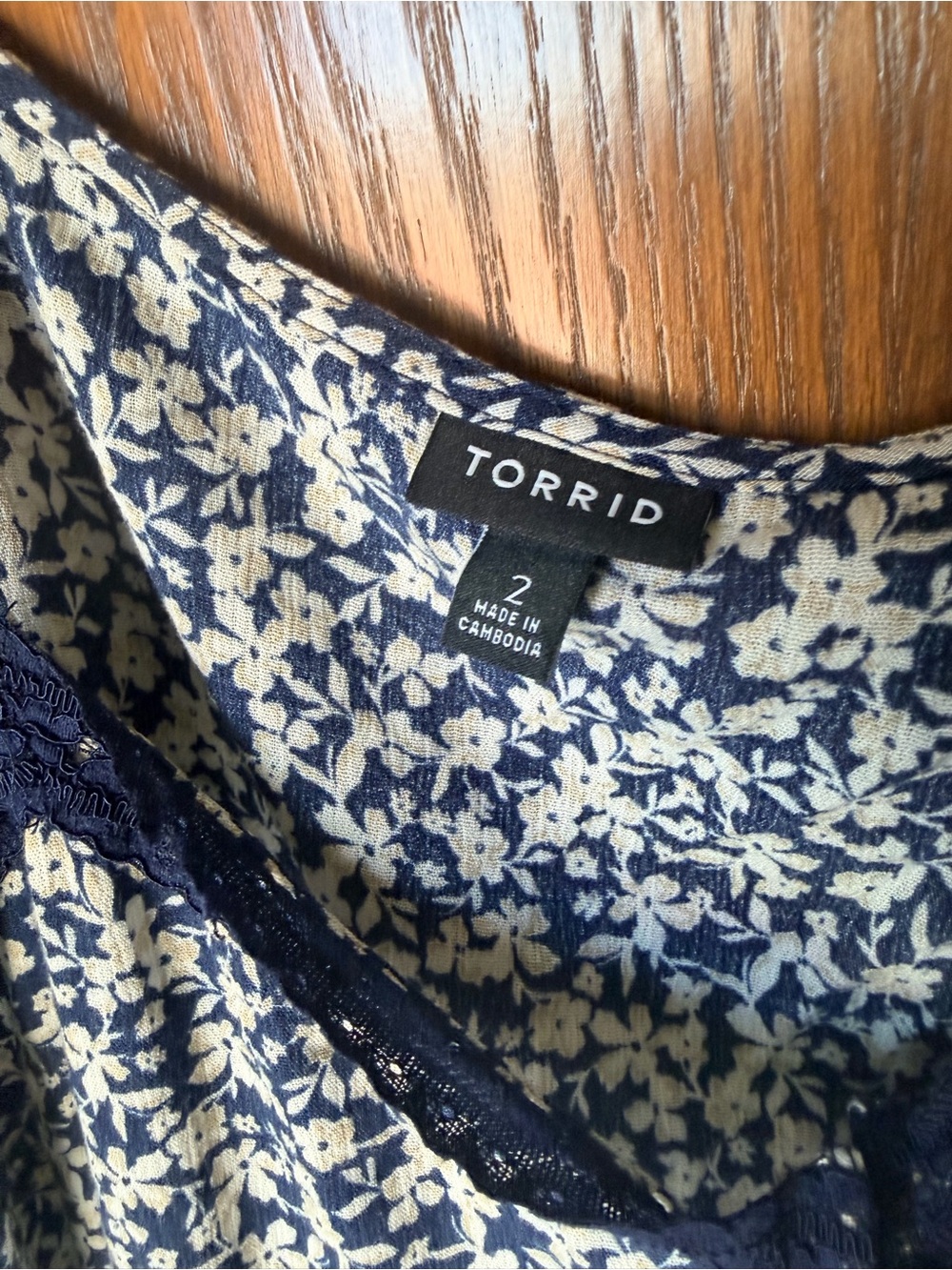 torrid Navy & Cream Floral Tank Top